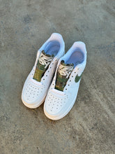 Load image into Gallery viewer, Camo Sashiko Forces Size 6.5M/8W
